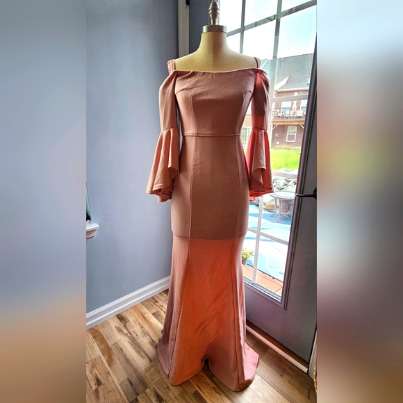 Fashion Nova Dresses & Skirts - NWT Womens Formal Dress